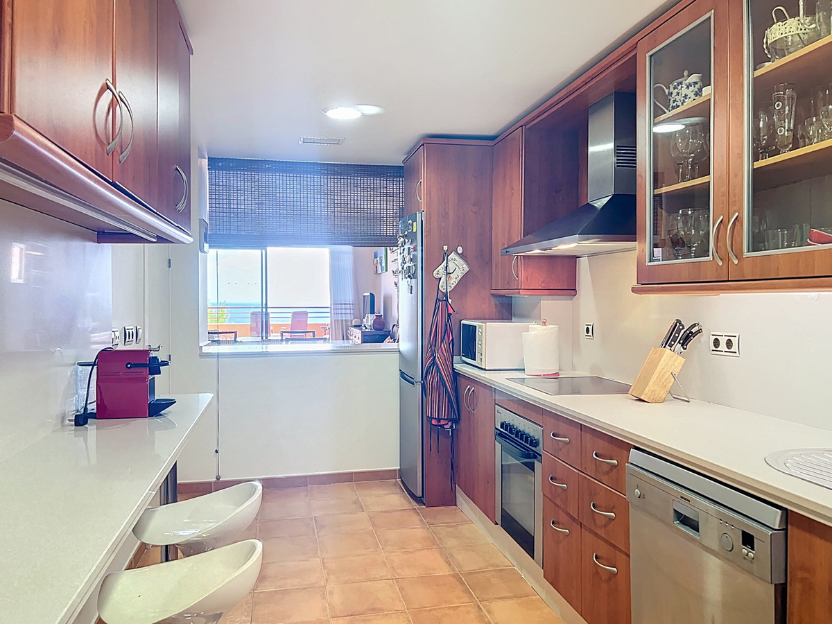 Appartement te koop in Manilva | 2 slaapkamers H5440120