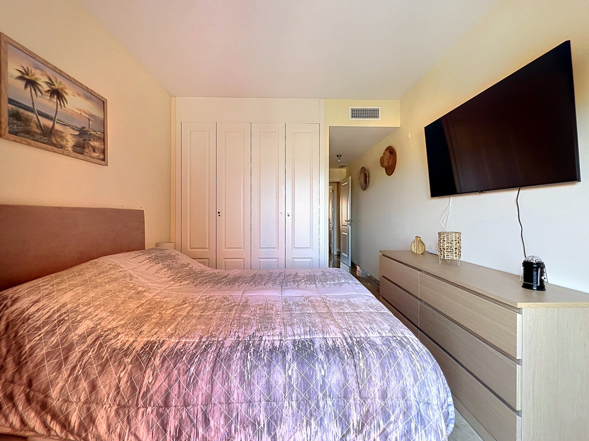 Appartement te koop in Manilva | 2 slaapkamers H5440135