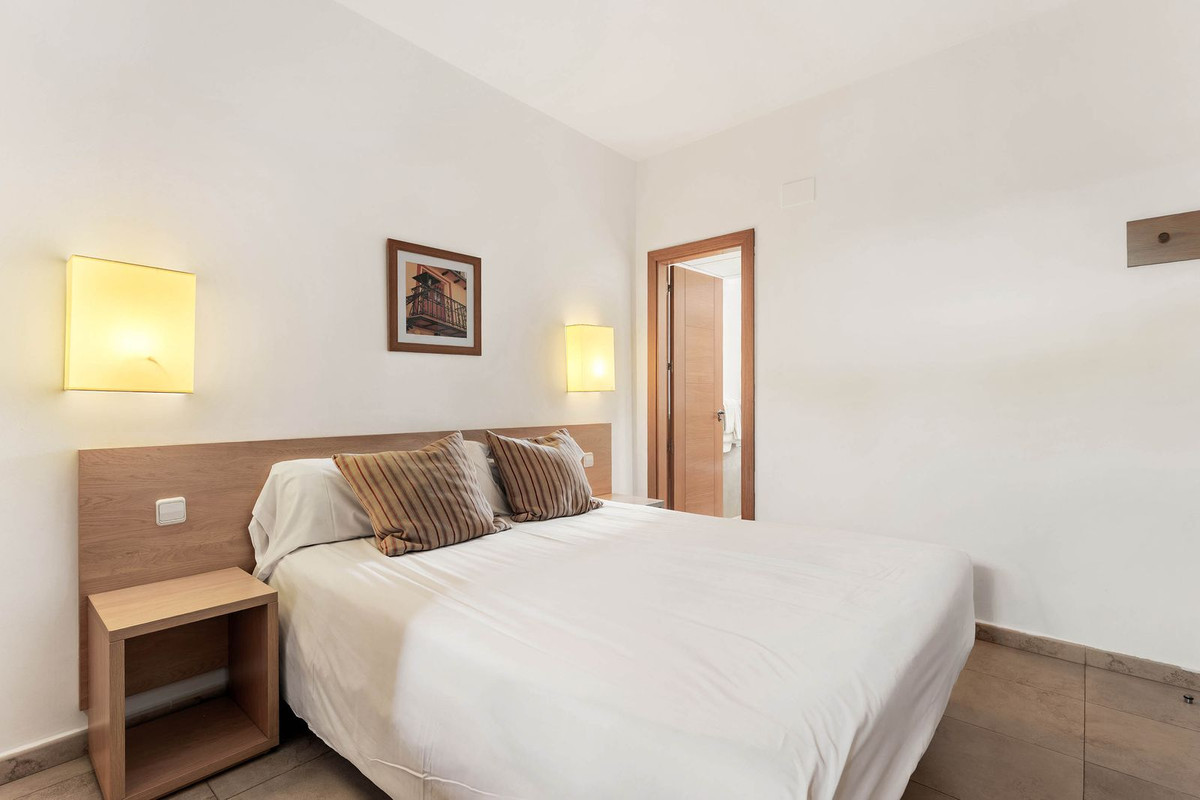 Appartement te koop in Manilva | 2 slaapkamers H5441473