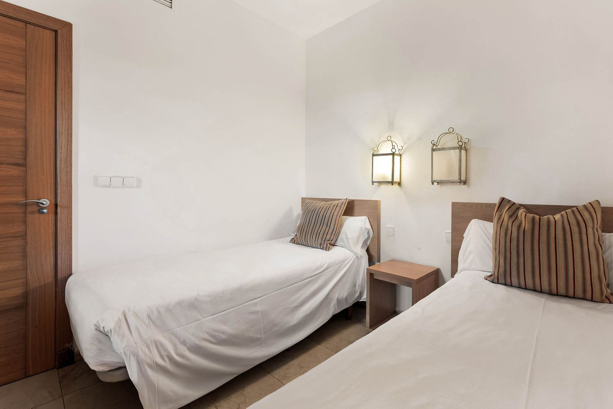 Appartement te koop in Manilva | 2 slaapkamers H5441473