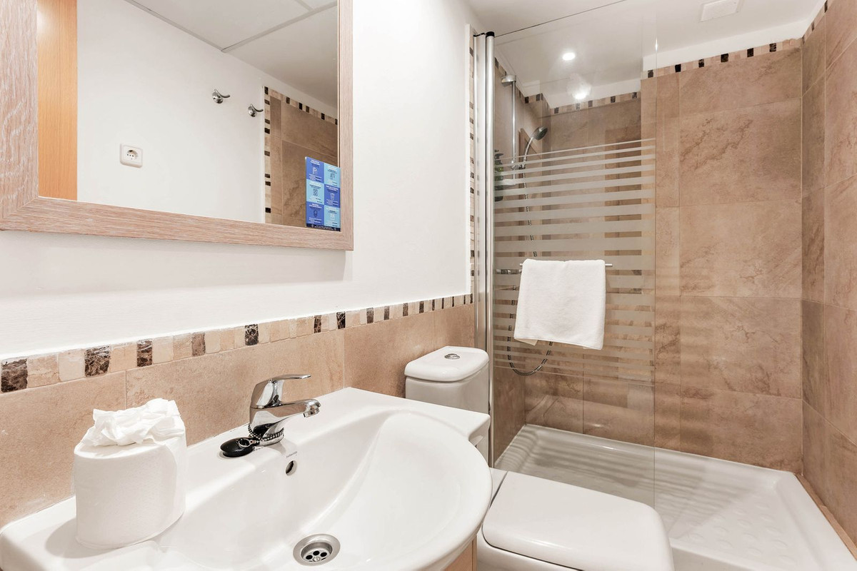 Appartement te koop in Manilva | 2 slaapkamers H5441473