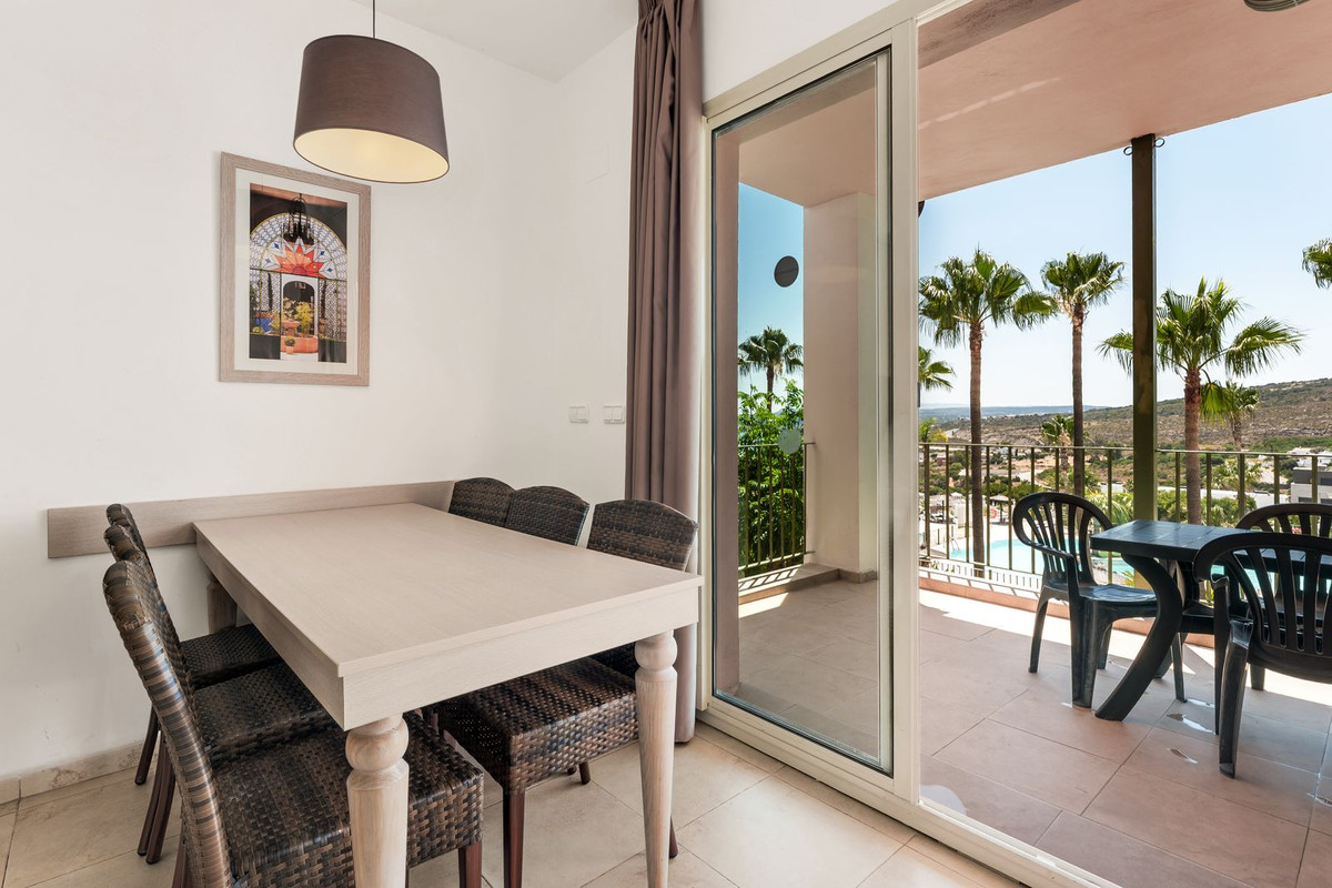 Appartement te koop in Manilva | 2 slaapkamers H5441473