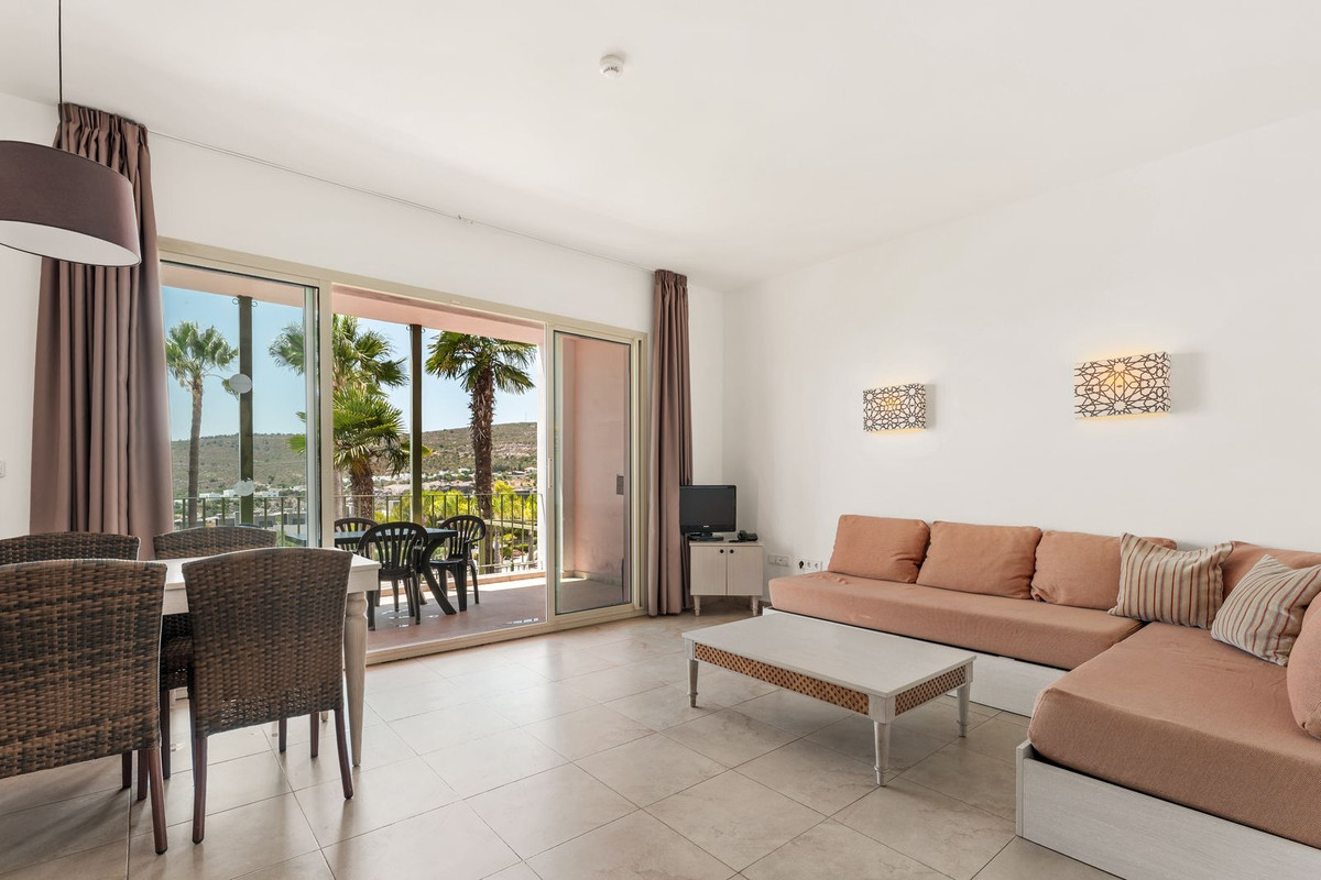 Appartement te koop in Manilva | 2 slaapkamers H5441473
