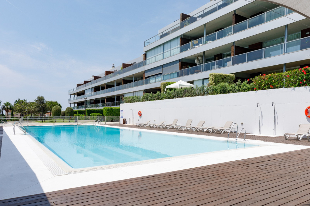 Penthouse te koop in Manilva | 2 slaapkamers H5442388
