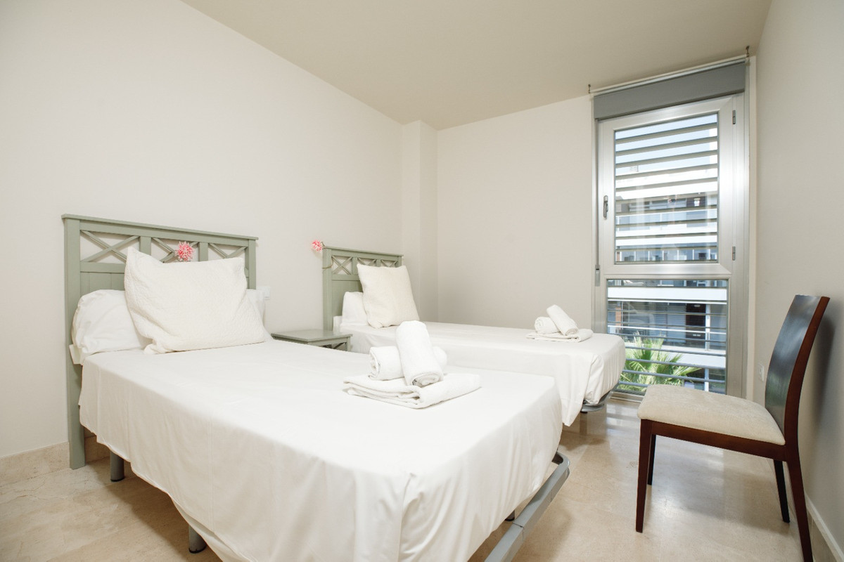 Penthouse te koop in Manilva | 2 slaapkamers H5442388