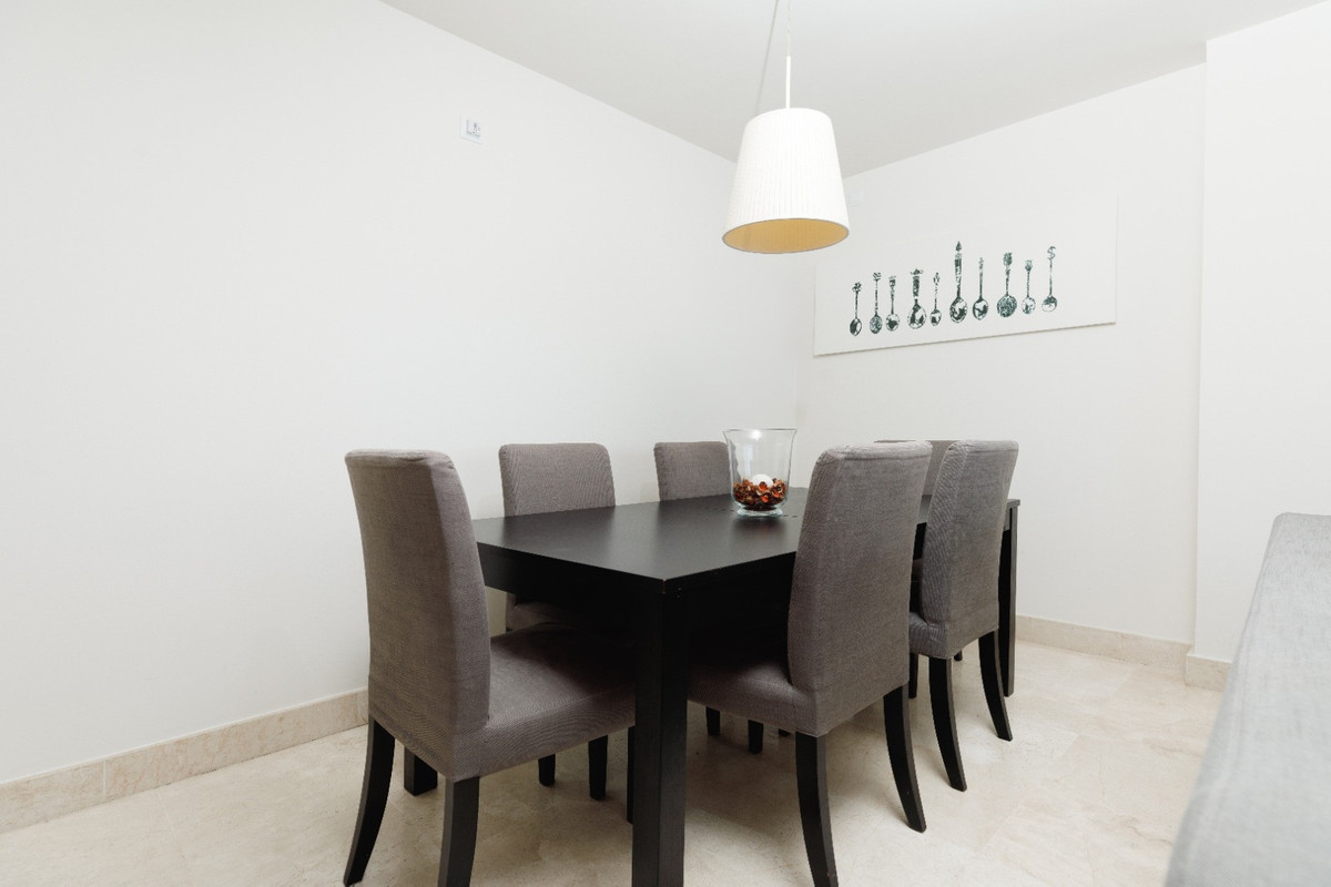 Penthouse te koop in Manilva | 2 slaapkamers H5442388