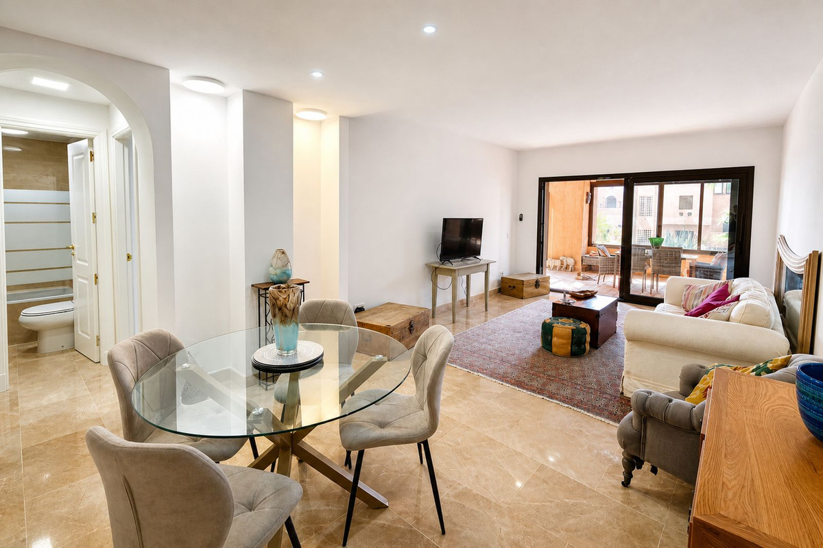 Appartement te koop in Manilva | 2 slaapkamers H5443513