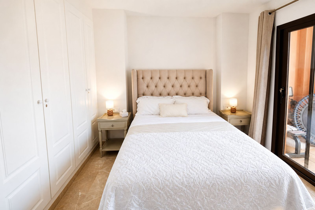 Appartement te koop in Manilva | 2 slaapkamers H5443513
