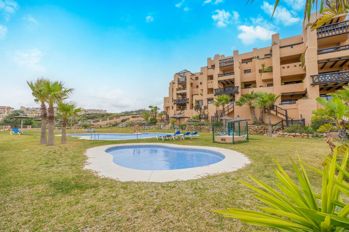 Appartement te koop in Manilva | 2 slaapkamers H5443513