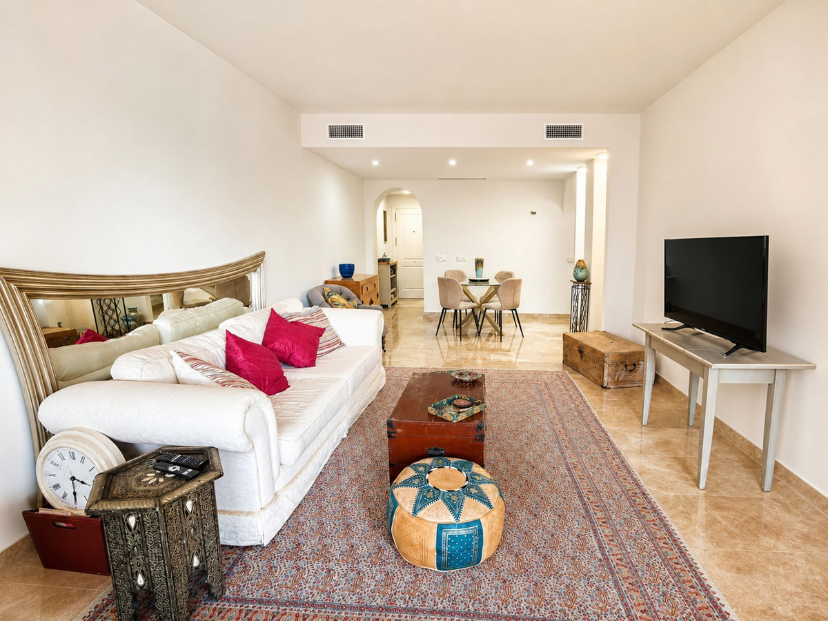 Appartement te koop in Manilva | 2 slaapkamers H5443513