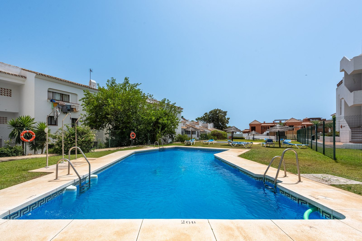 Appartement te koop in Manilva | 1 slaapkamers H5446381