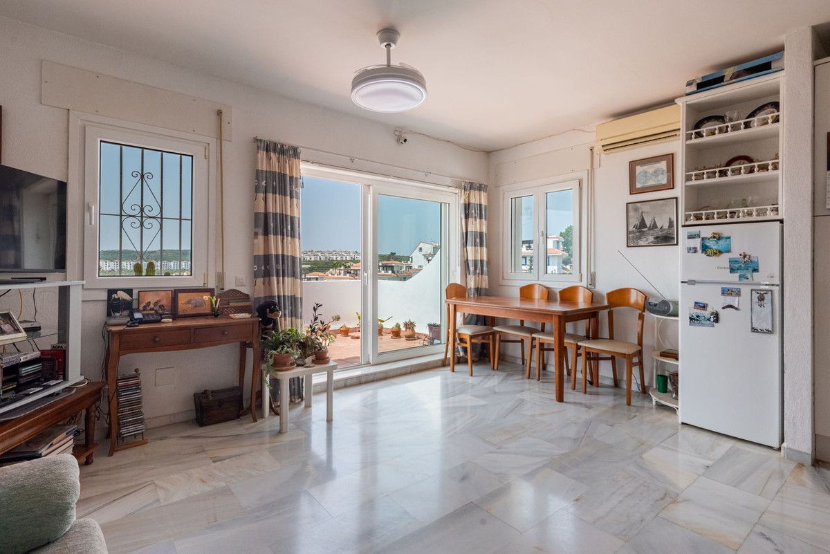 Appartement te koop in Manilva | 1 slaapkamers H5446381