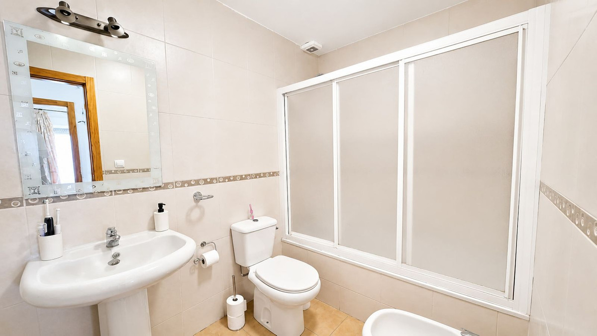 Huis te koop in Manilva | 3 slaapkamers H5447386