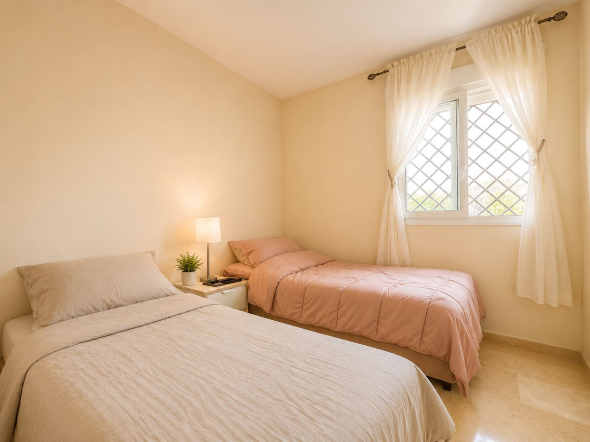 Appartement te koop in Manilva | 2 slaapkamers H5452165