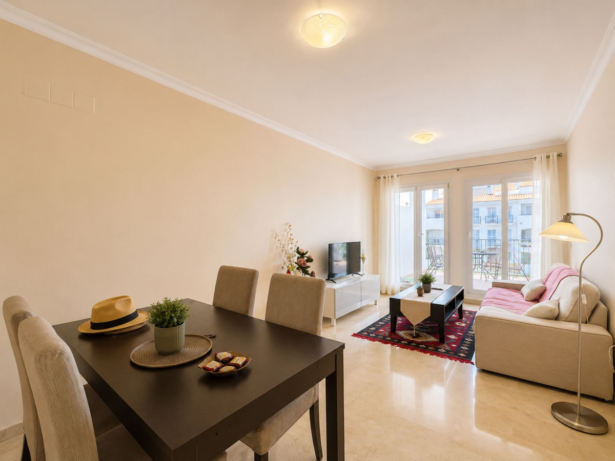 Appartement te koop in Manilva | 2 slaapkamers H5452165