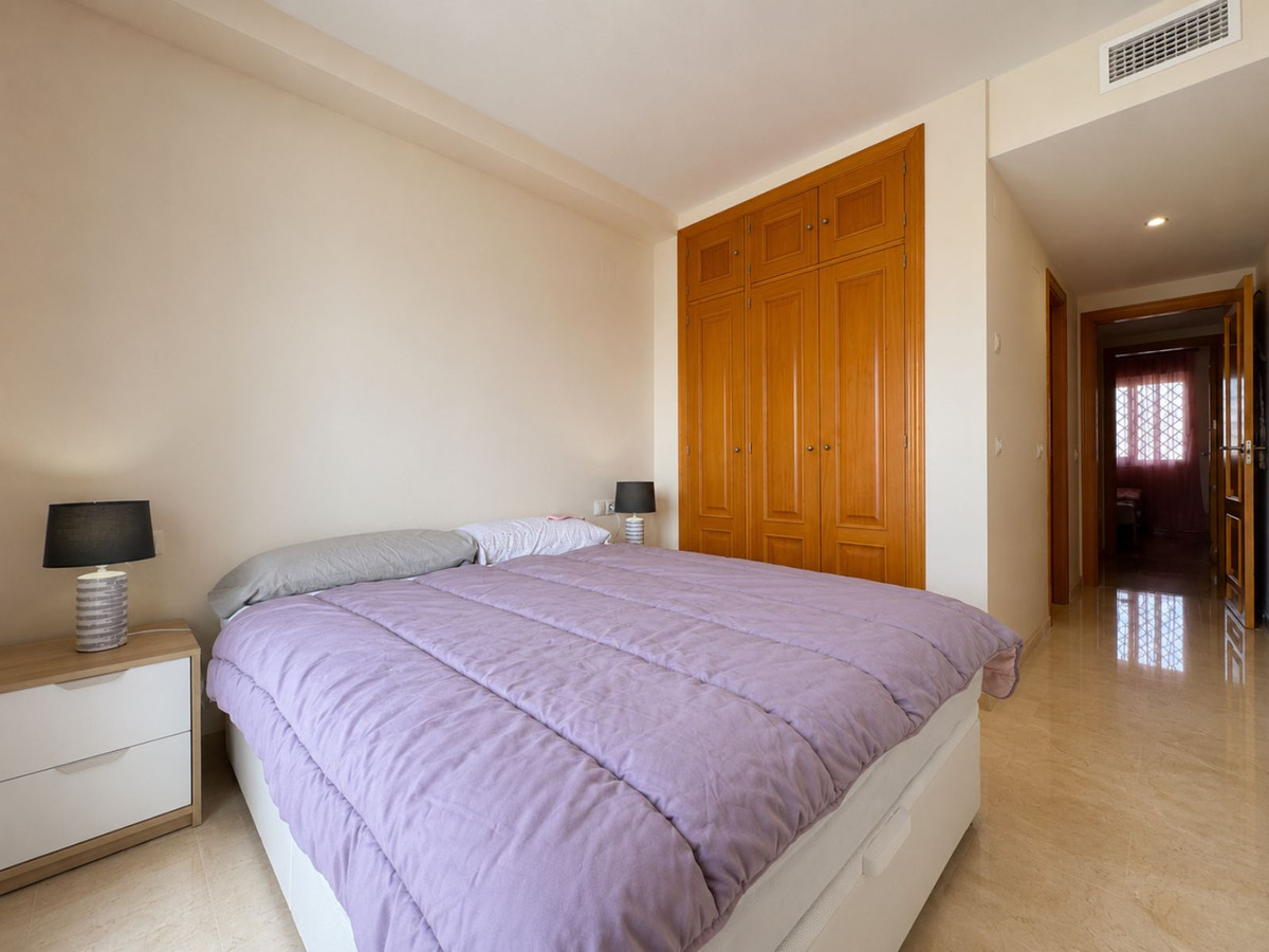 Appartement te koop in Manilva | 2 slaapkamers H5452165