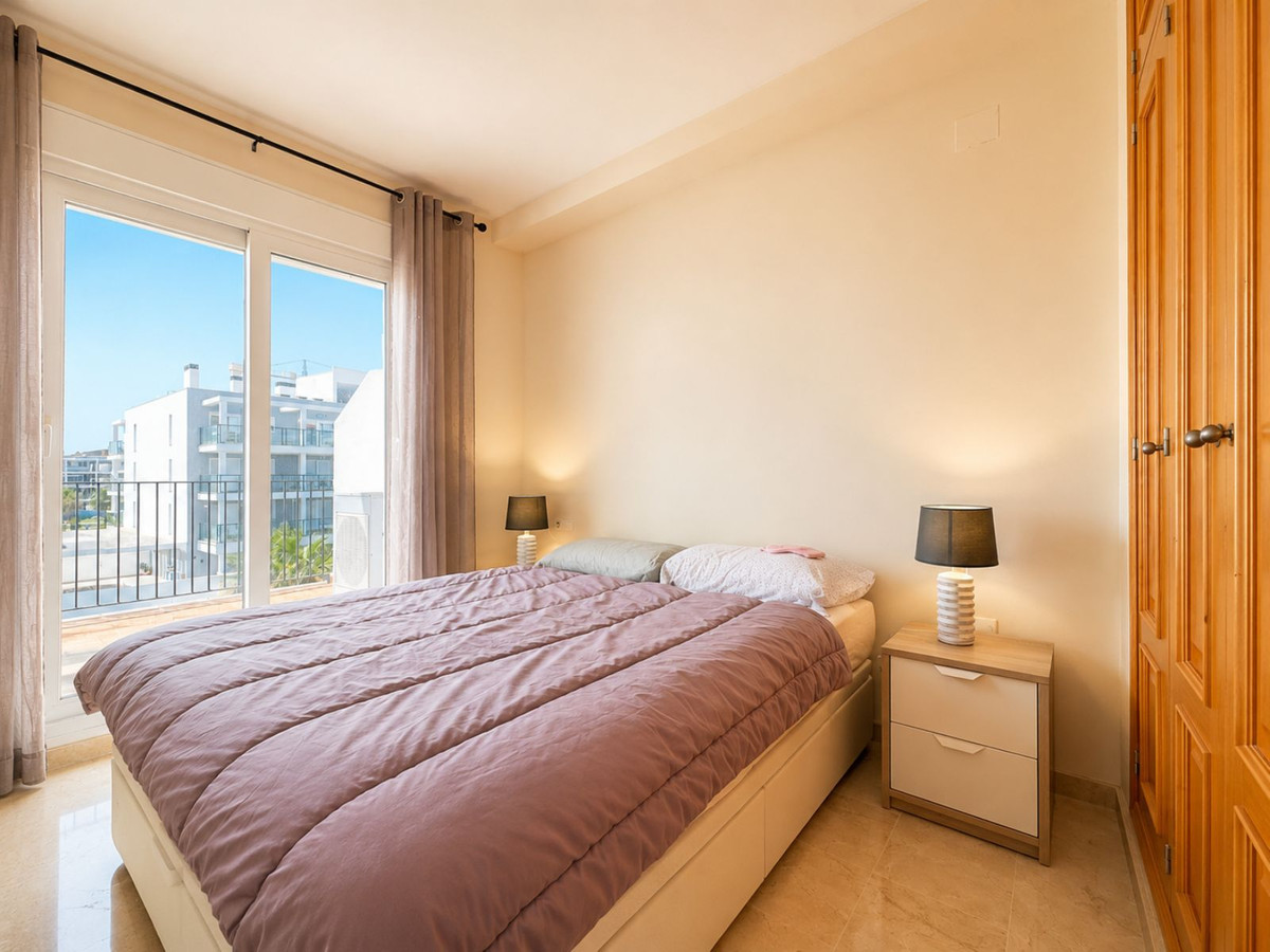 Appartement te koop in Manilva | 2 slaapkamers H5452165