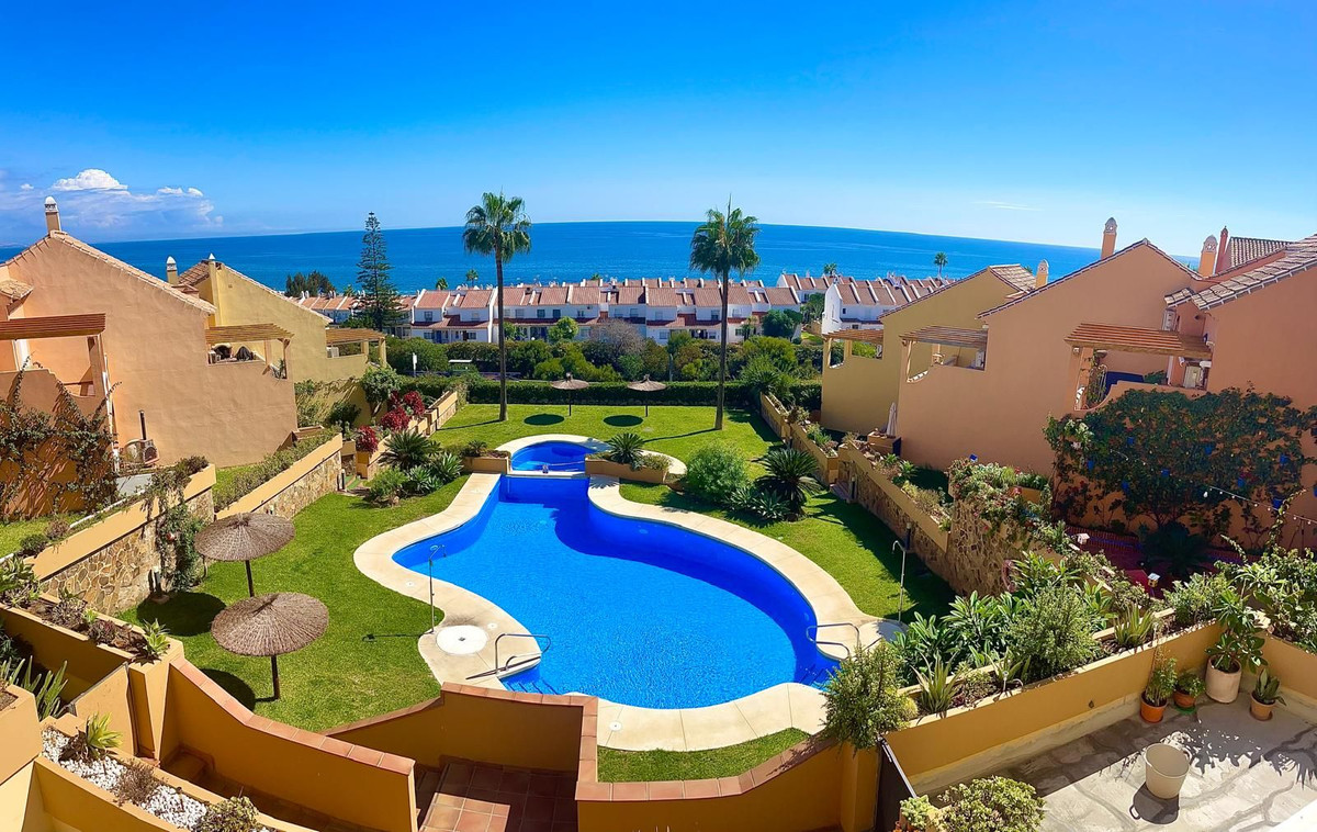 Appartement te koop in Manilva | 2 slaapkamers H5452291