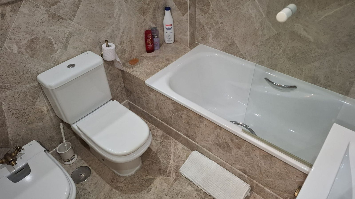 Appartement te koop in Manilva | 2 slaapkamers H5452291