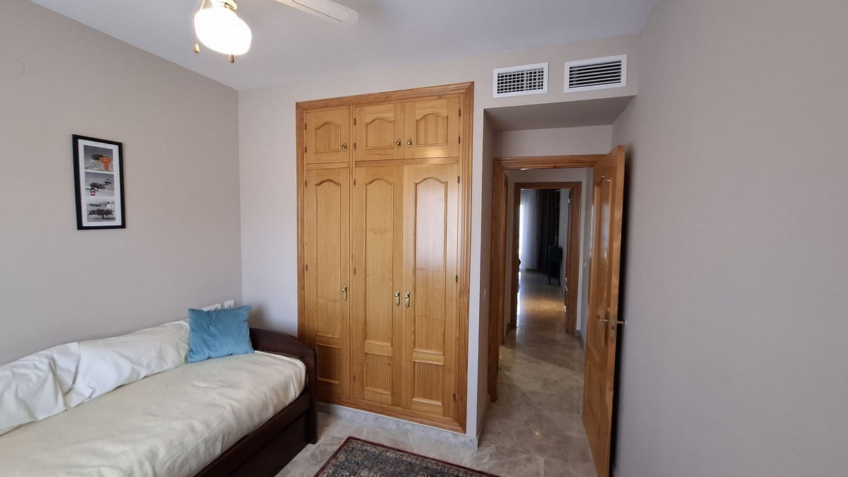 Appartement te koop in Manilva | 2 slaapkamers H5452291