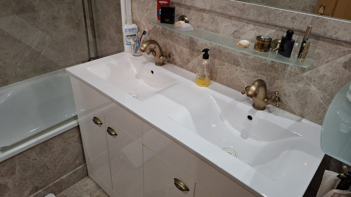 Appartement te koop in Manilva | 2 slaapkamers H5452291