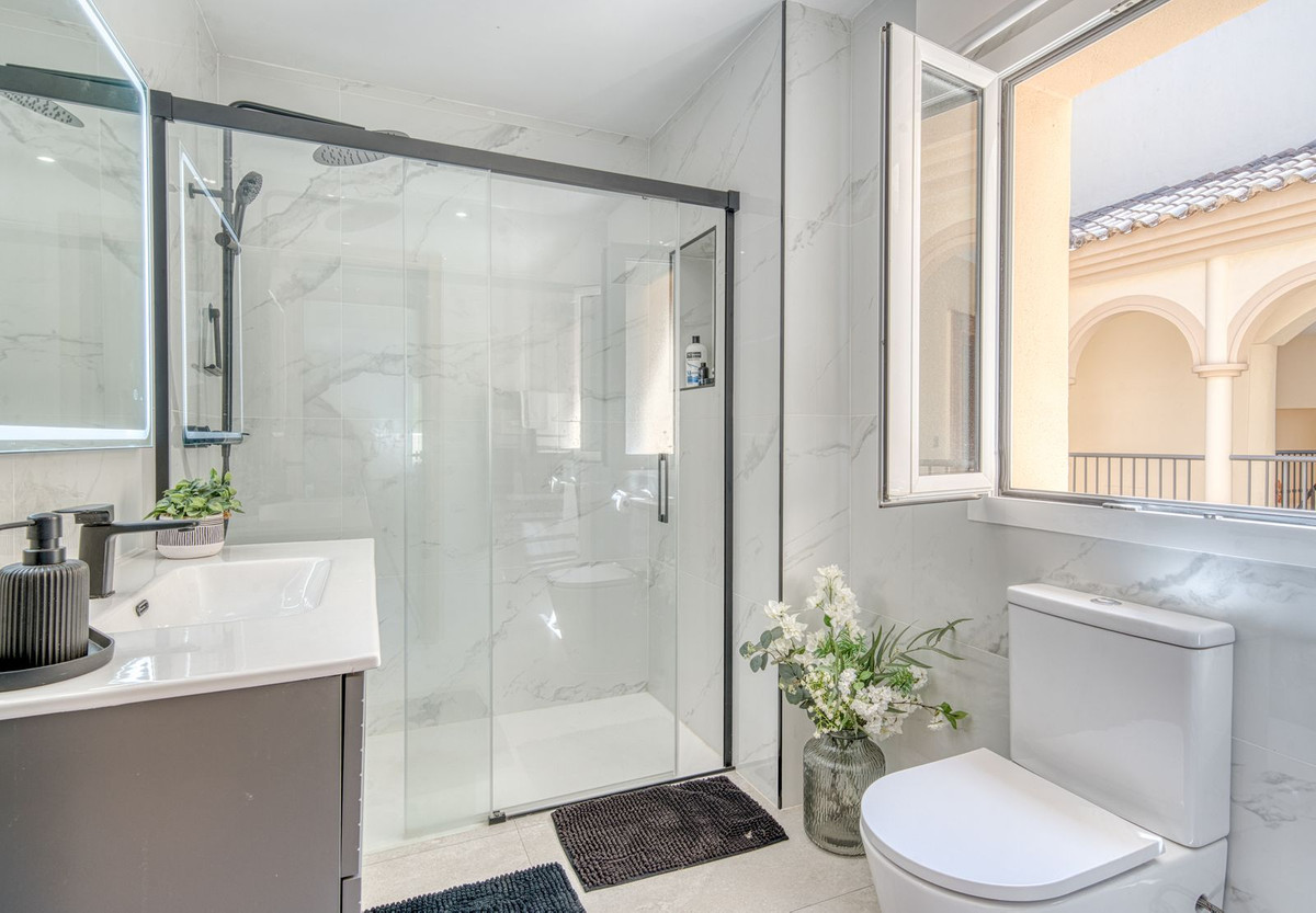 Appartement te koop in Manilva | 3 slaapkamers H5457421