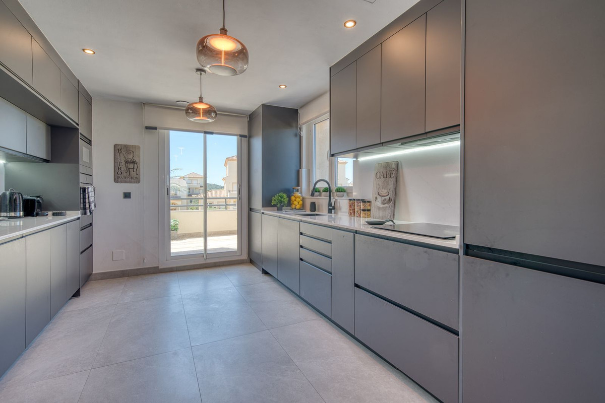 Appartement te koop in Manilva | 3 slaapkamers H5457421
