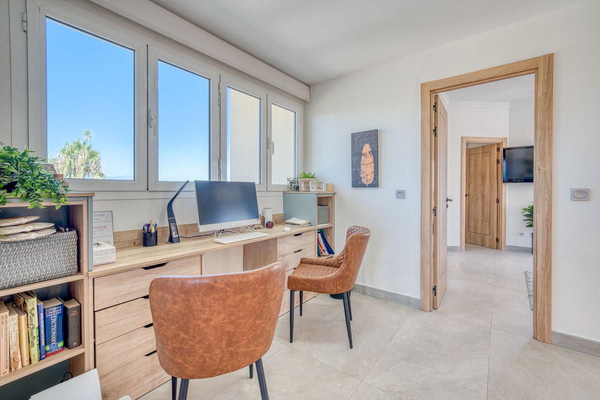 Appartement te koop in Manilva | 3 slaapkamers H5457421