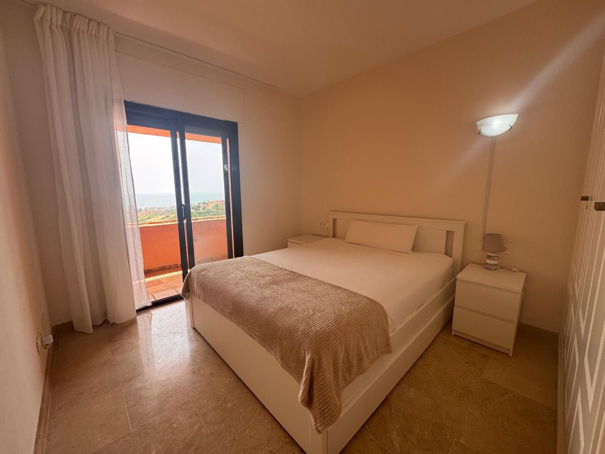 Penthouse te koop in Manilva | 3 slaapkamers H5469523