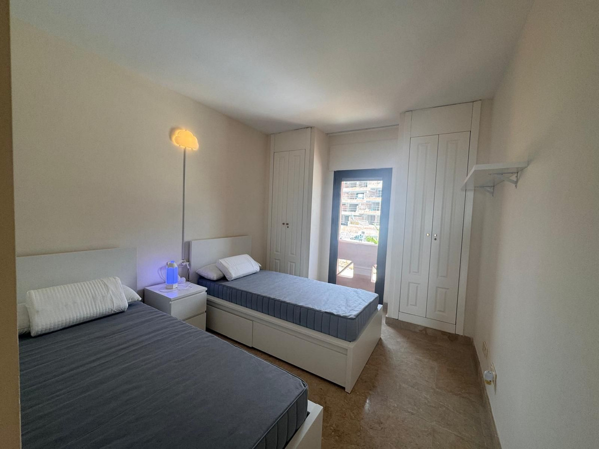 Penthouse te koop in Manilva | 3 slaapkamers H5469523