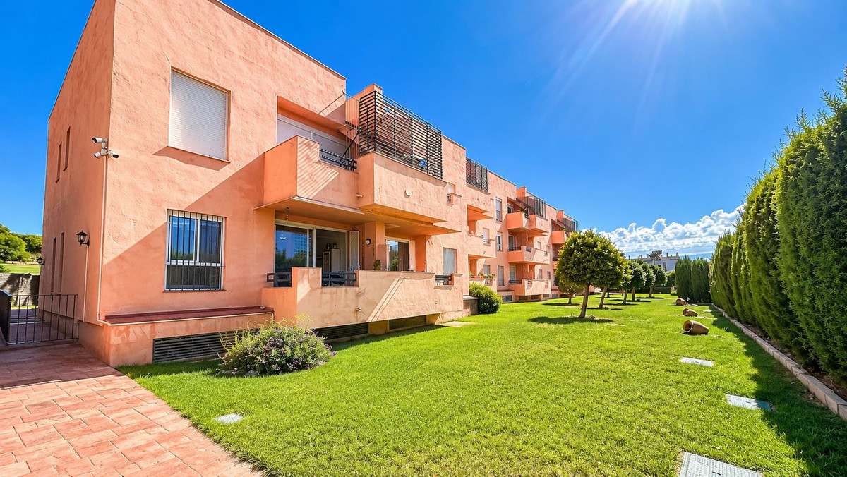 Appartement te koop in Manilva | 2 slaapkamers H5475727