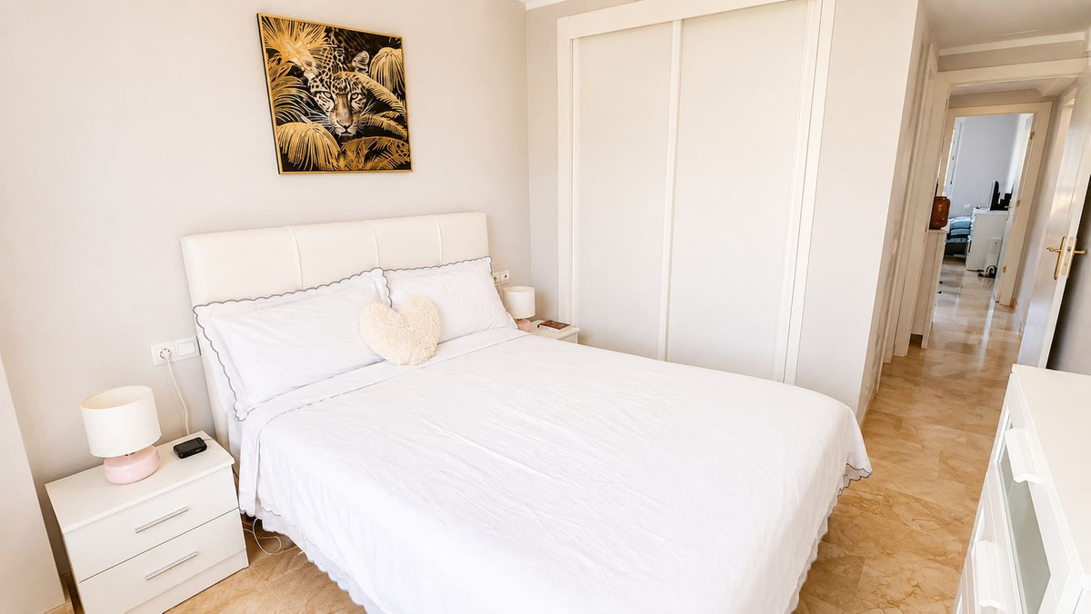 Appartement te koop in Manilva | 2 slaapkamers H5475727