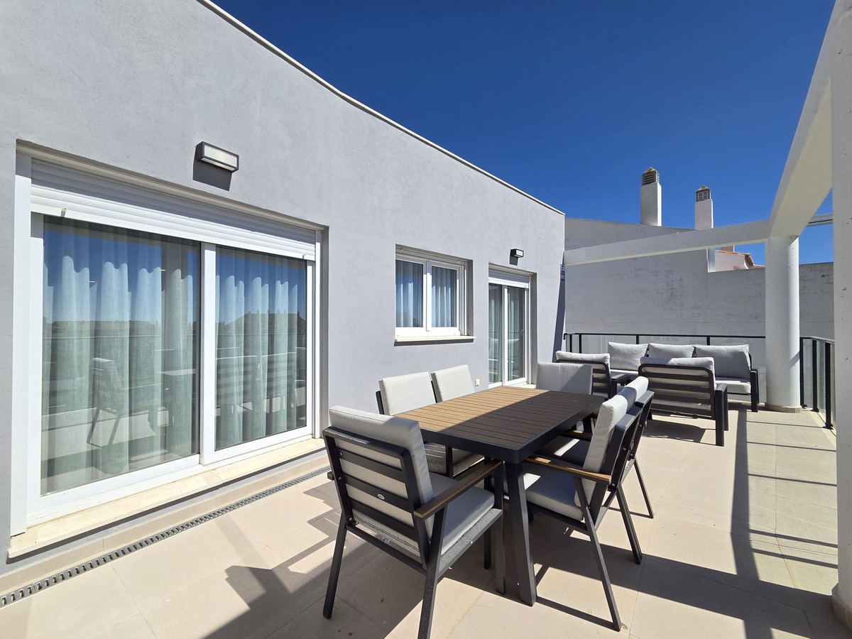 Penthouse te koop in Manilva | 2 slaapkamers H5496985