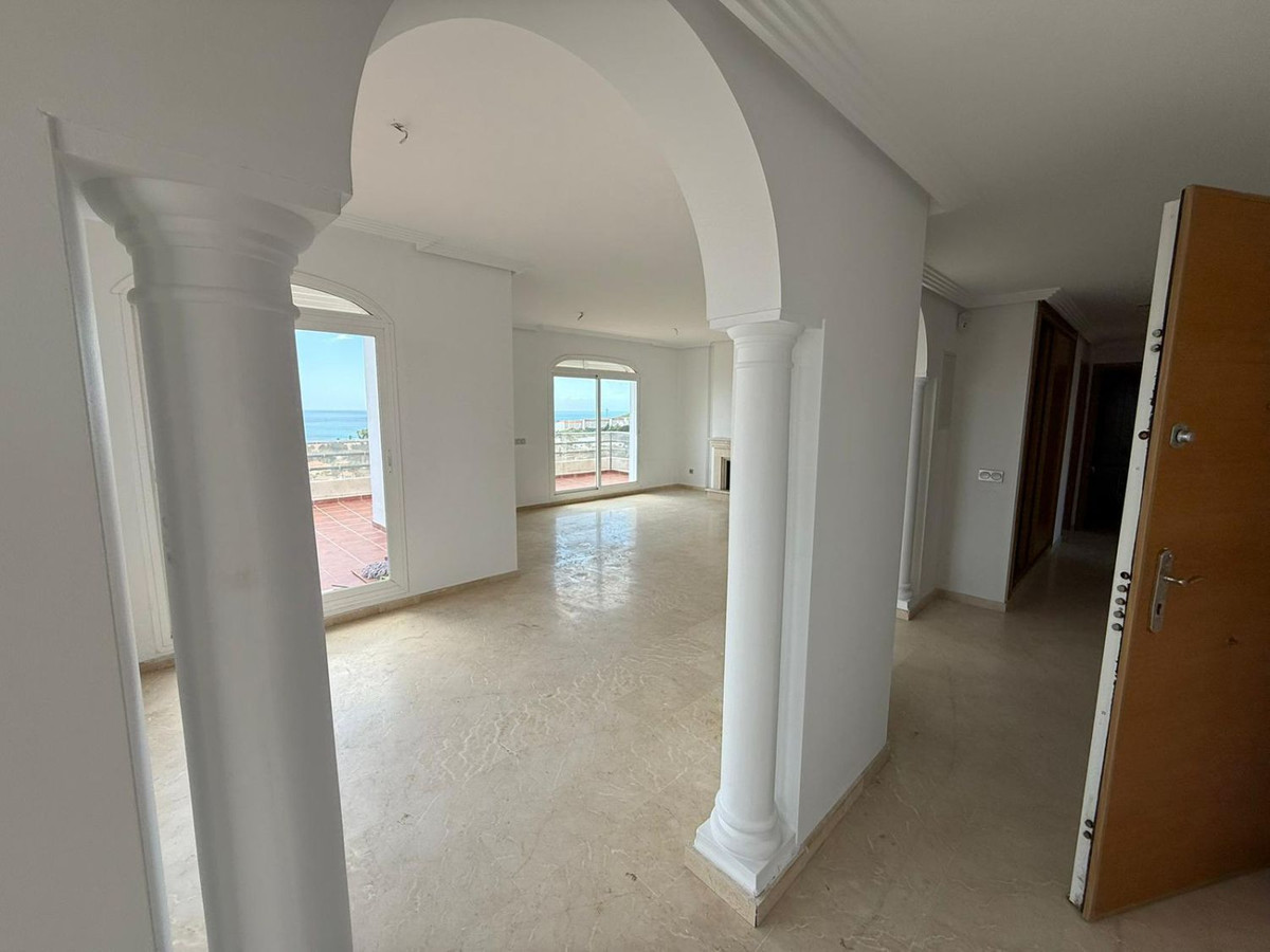 Penthouse te koop in Manilva | 3 slaapkamers H5497168