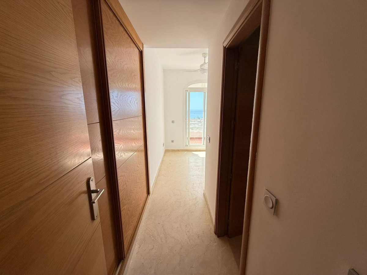 Penthouse te koop in Manilva | 3 slaapkamers H5497168