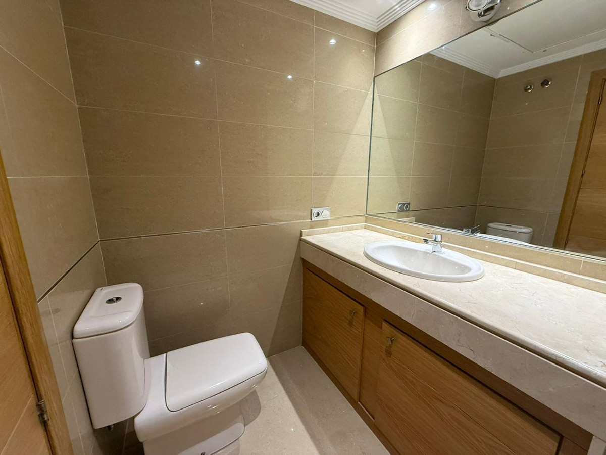 Penthouse te koop in Manilva | 3 slaapkamers H5497168