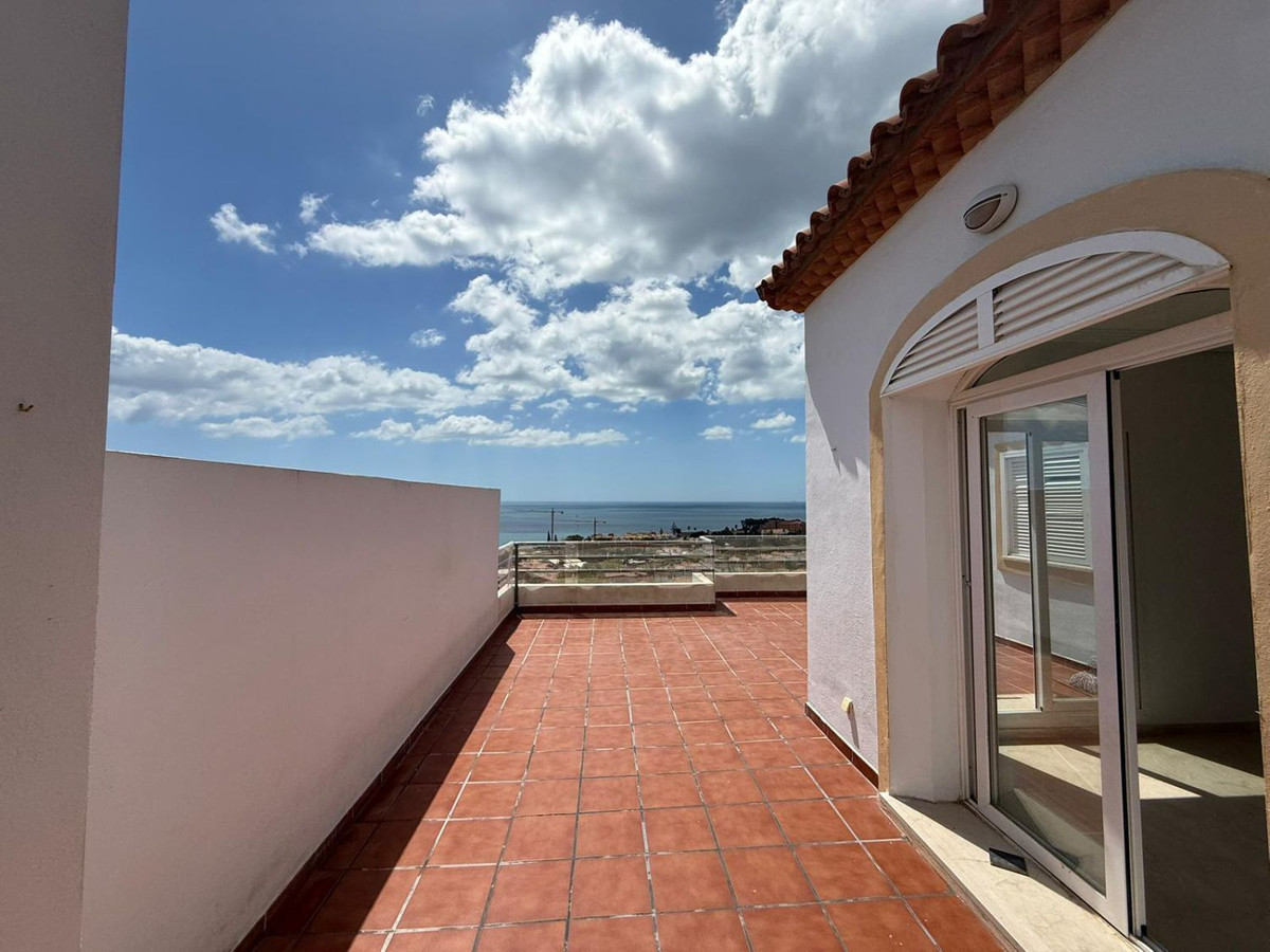 Penthouse te koop in Manilva | 3 slaapkamers H5497168