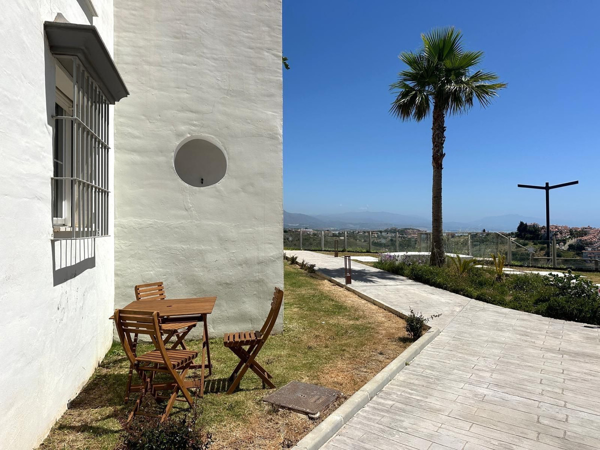 Appartement te koop in Manilva | 3 slaapkamers H5499628
