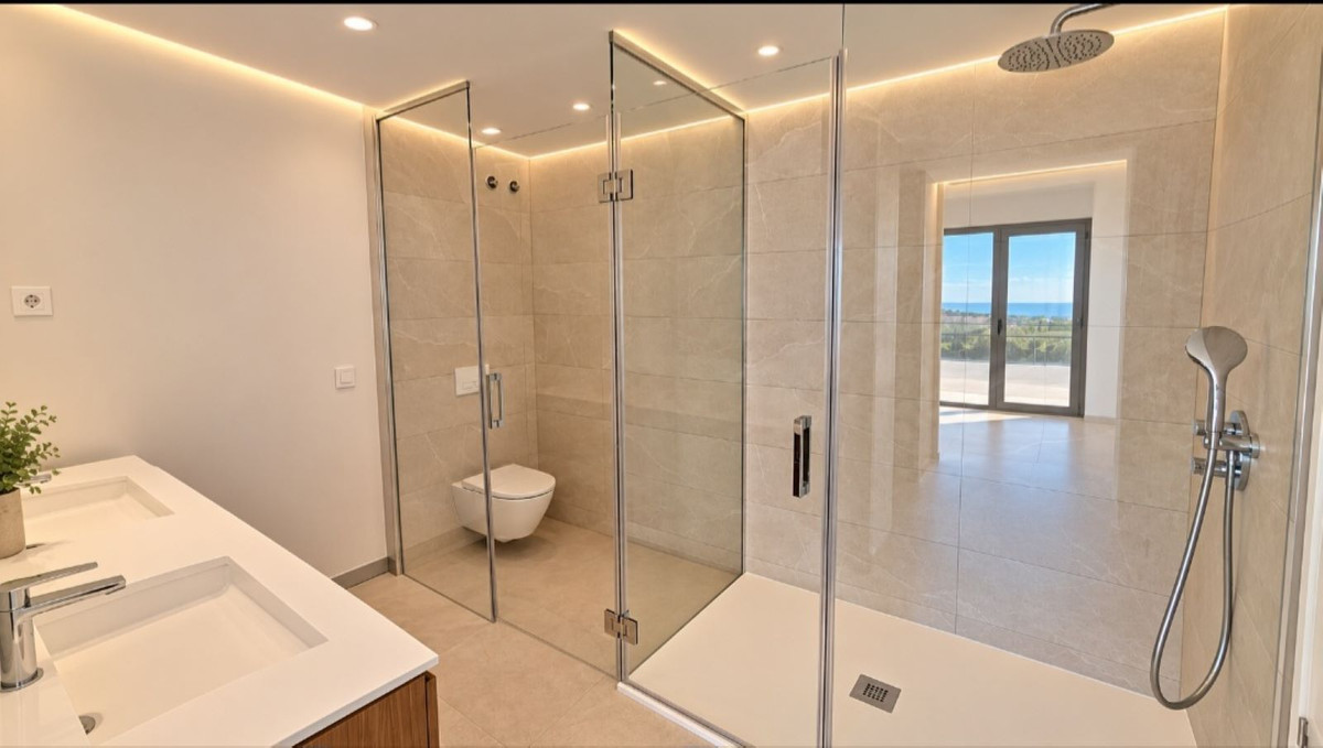 Appartement te koop in Manilva | 3 slaapkamers H5526313