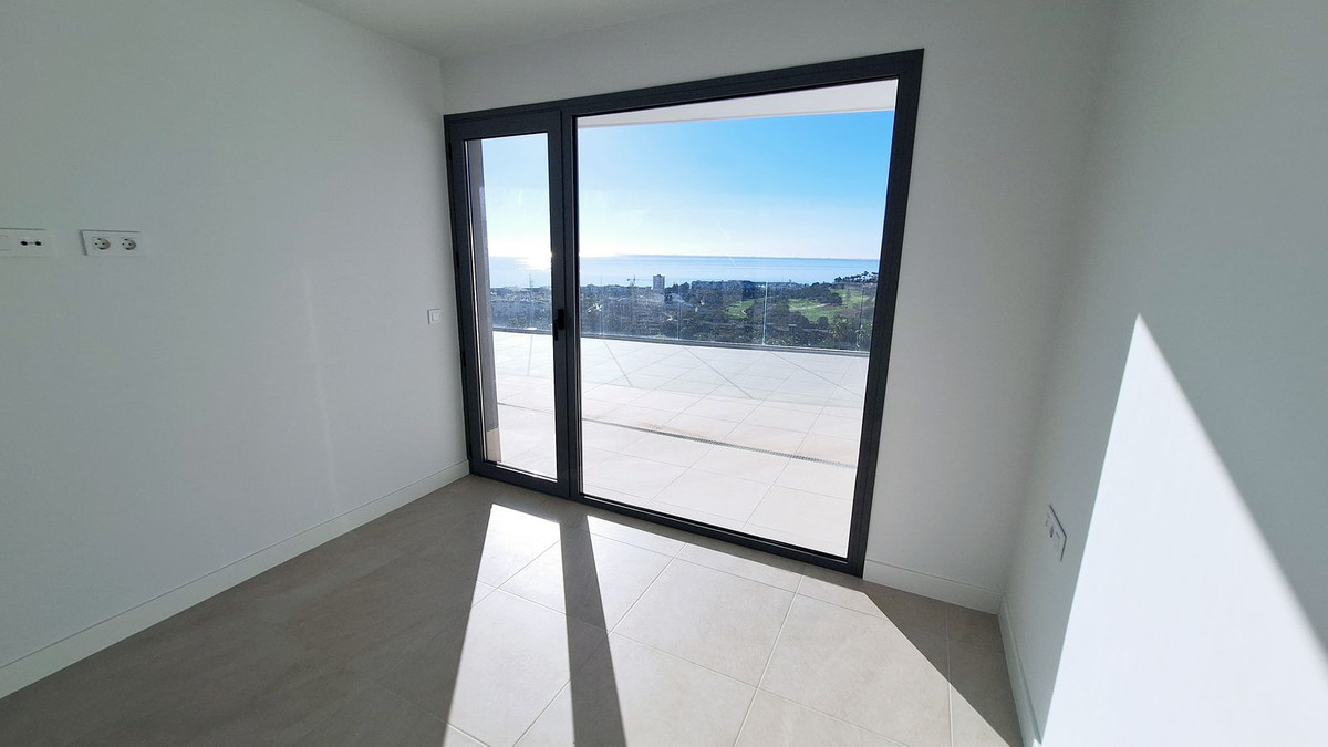 Appartement te koop in Manilva | 3 slaapkamers H5526313