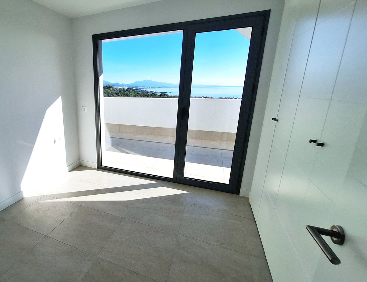 Appartement te koop in Manilva | 3 slaapkamers H5526313