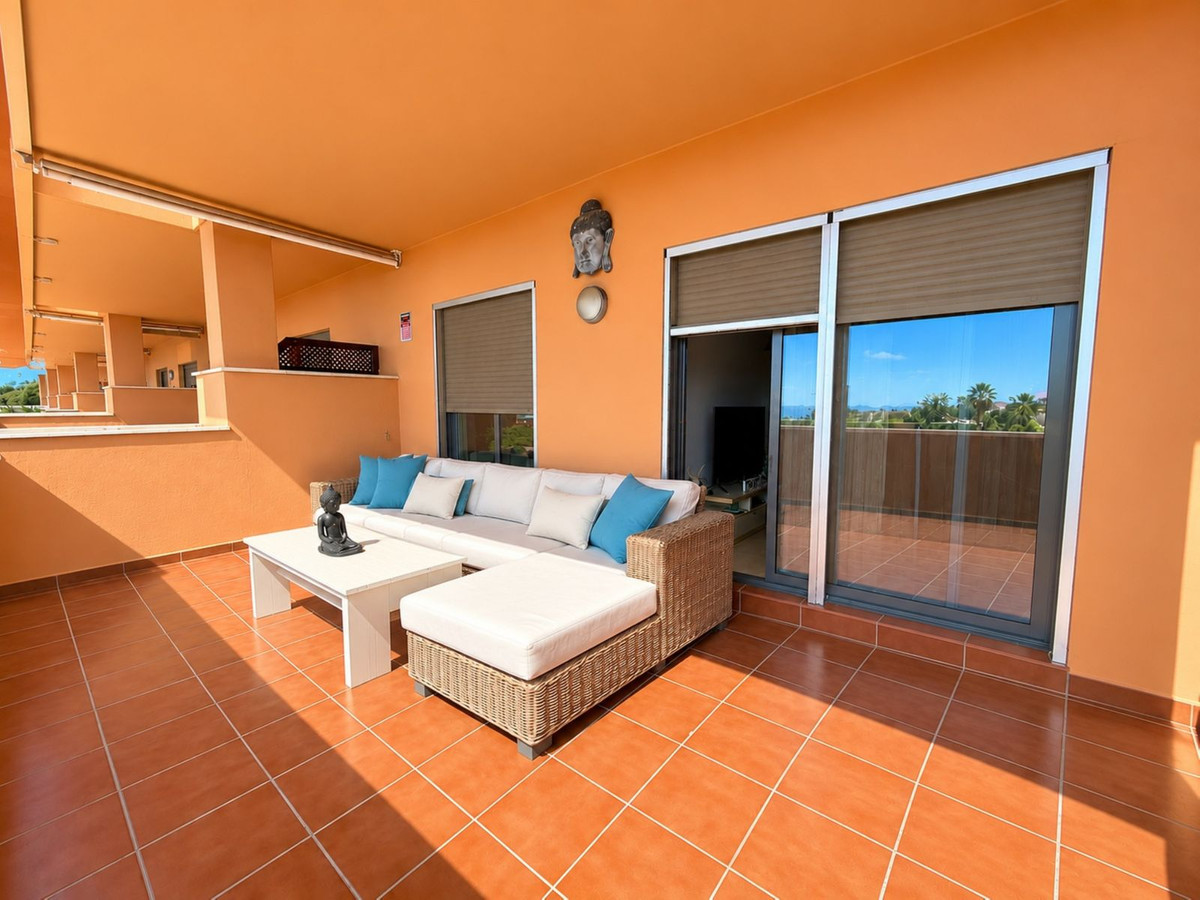 Appartement te koop in Manilva | 2 slaapkamers H5527306