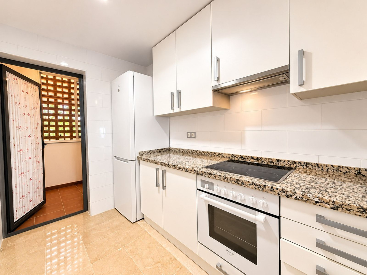 Appartement te koop in Manilva | 2 slaapkamers H5527306