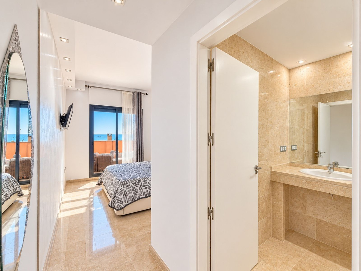 Appartement te koop in Manilva | 2 slaapkamers H5527306