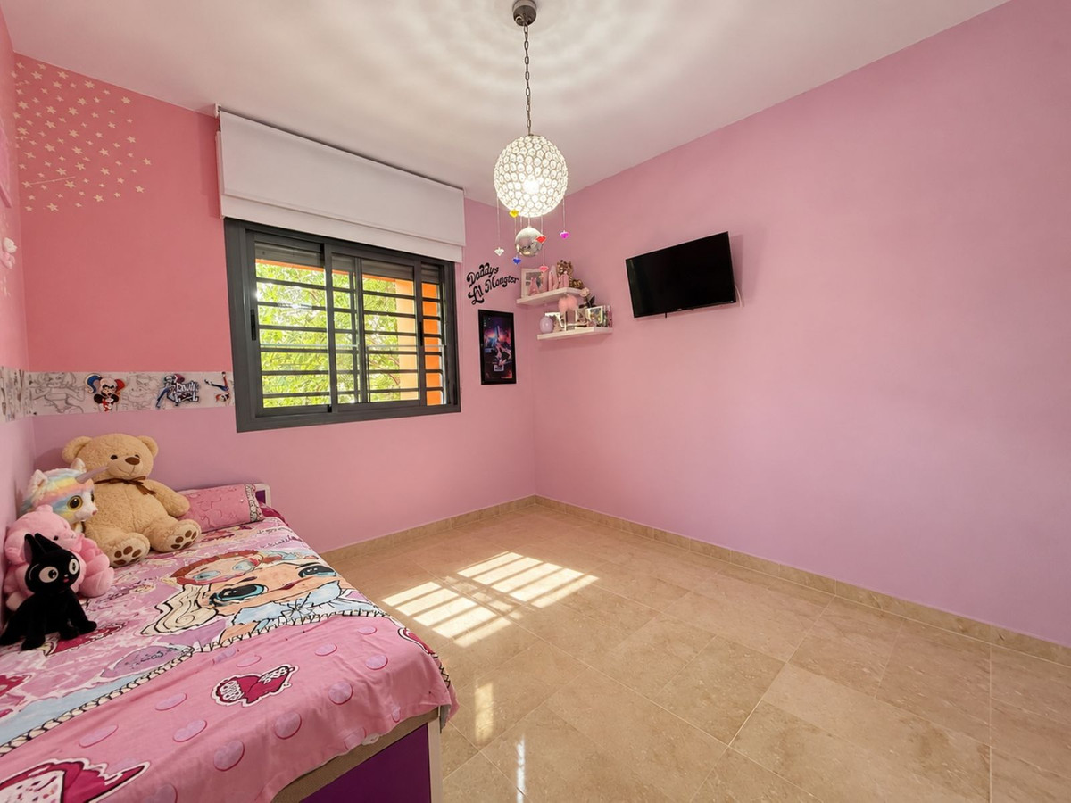 Appartement te koop in Manilva | 2 slaapkamers H5527306
