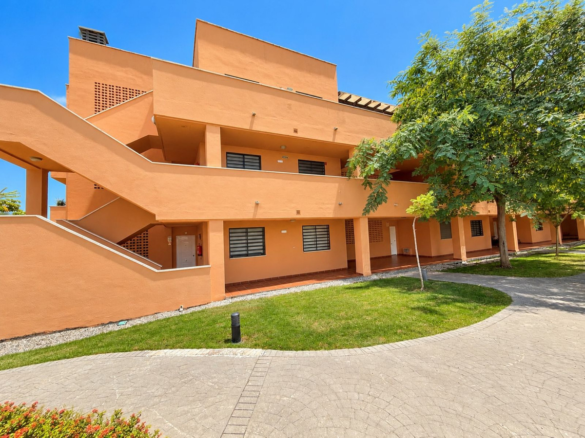 Appartement te koop in Manilva | 2 slaapkamers H5527306
