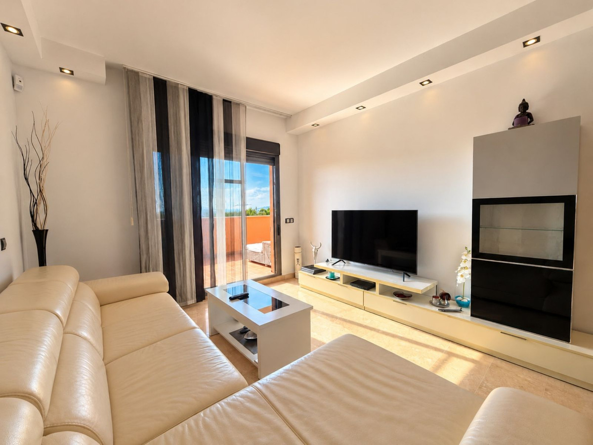 Appartement te koop in Manilva | 2 slaapkamers H5527306
