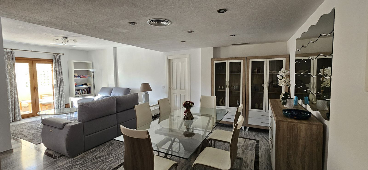 Penthouse te koop in Manilva | 2 slaapkamers H5527651