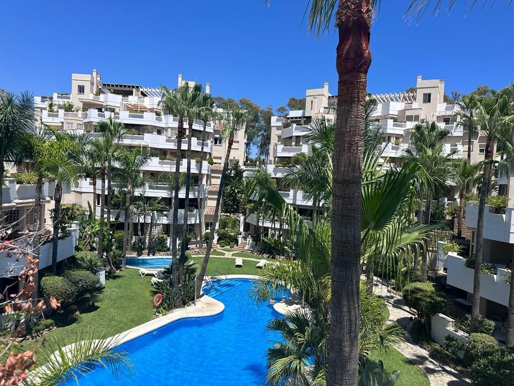 Penthouse te koop in Marbella | 3 slaapkamers H4594738