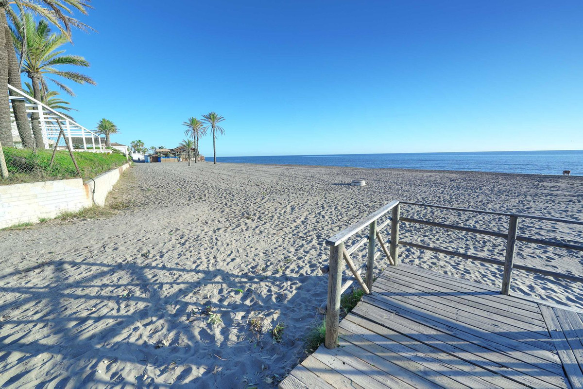 Tussenverdieping Appartement in Elviria-10